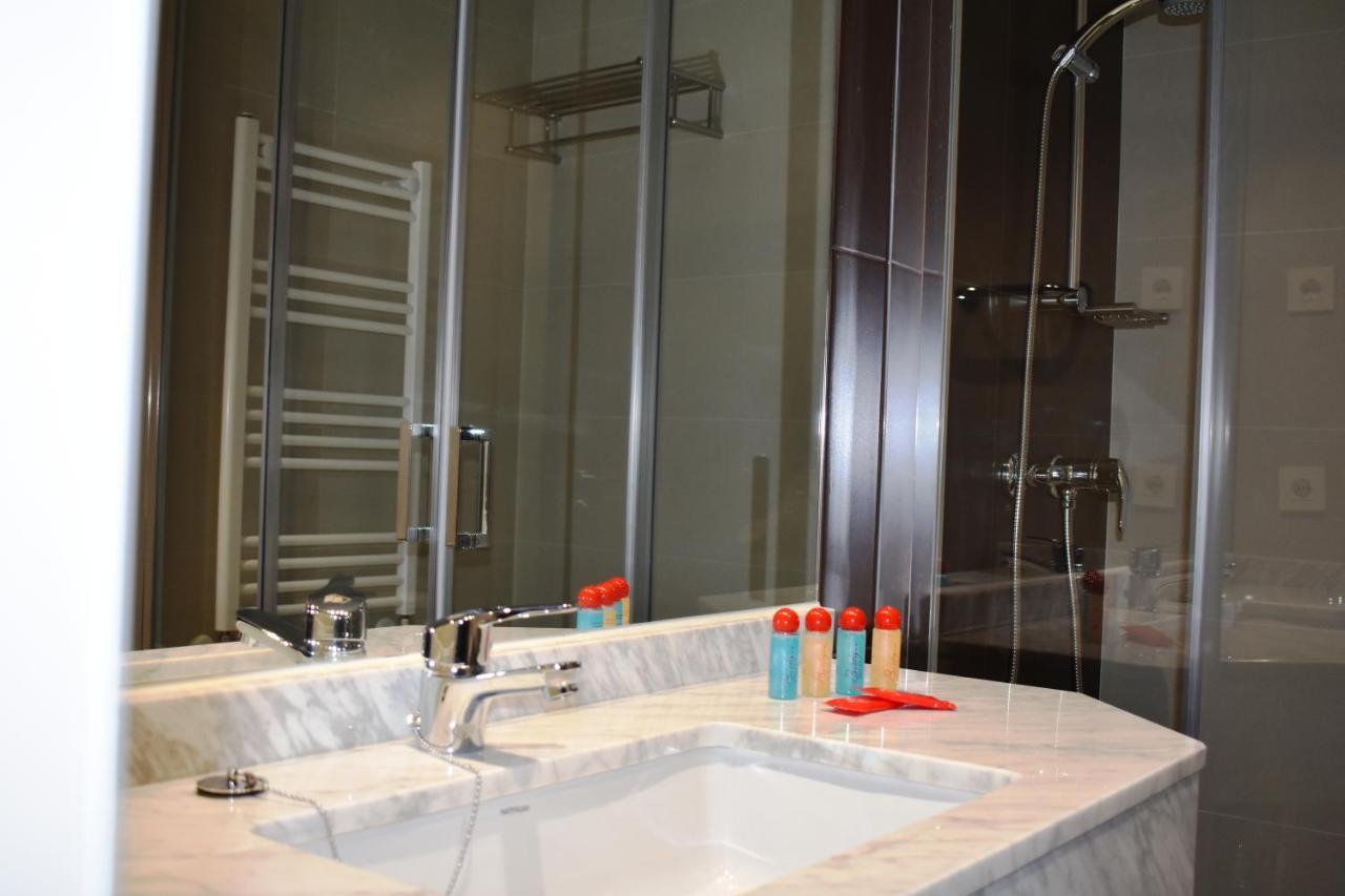 Apartamentos Turisticos Pueri Cantores Burgo エクステリア 写真