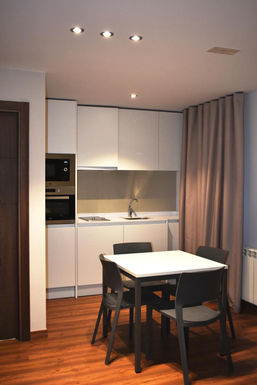 Apartamentos Turisticos Pueri Cantores Burgo エクステリア 写真