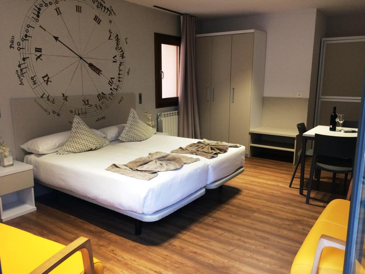 Apartamentos Turisticos Pueri Cantores Burgo エクステリア 写真